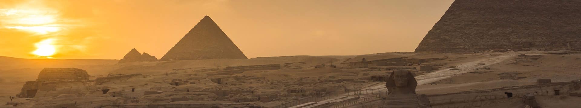 Pirâmides de Gizé, região do Cairo.